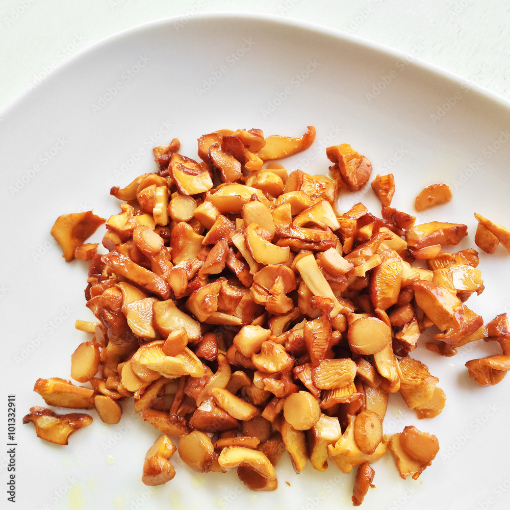 Roasted chanterelle mushrooms Roasted chanterelle mushrooms