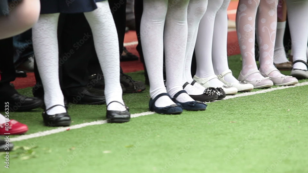 schoolgirls in white pantyhose 