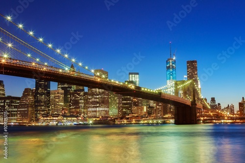 NIGHT NEW YORK Brooklyn Bridge  river NYC © ungvar