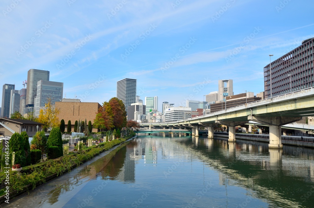 Fototapeta premium 大阪 都市風景