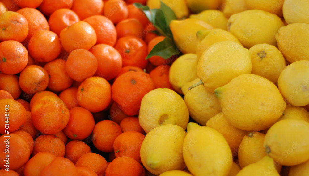  Fresh mandarine and lemon background