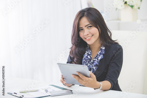 business woman using tablet pc