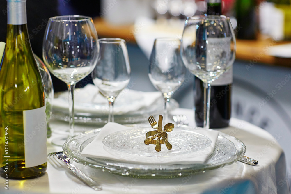 Napkin holder in form of spoon, fork and knife Napkin holder in form of spoon, fork and knife