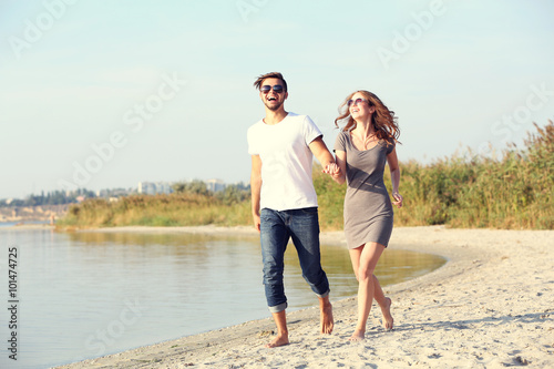 Tela Young couple on the riverside
