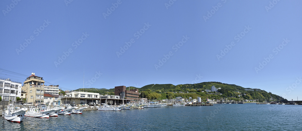 伊豆稲取漁港です。稲取キンメと雛のつるし飾りで有名です。