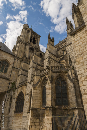 Cathédrale Saint-Étienne de Bourges et ses jardins