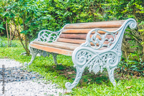 Empty bench in the park