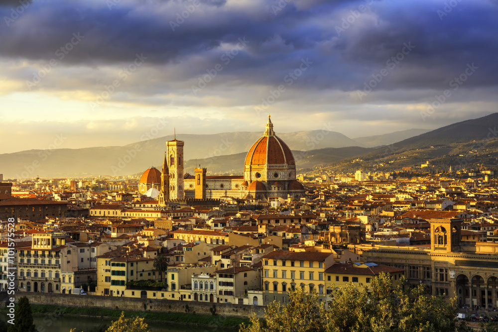 Fototapeta premium Florence or Firenze, Duomo Cathedral landmark. Sunset view from