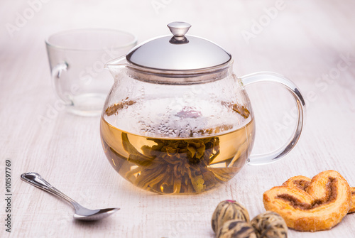 Glass teapot with Flower Chinese tea