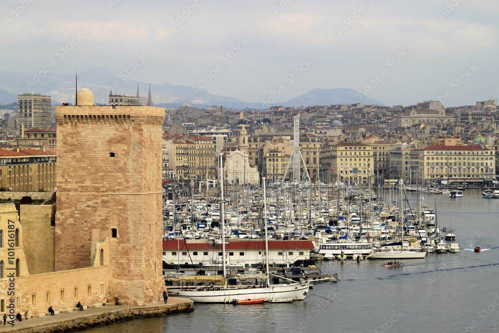 fort Saint Jean et Vieux Port de Marseille