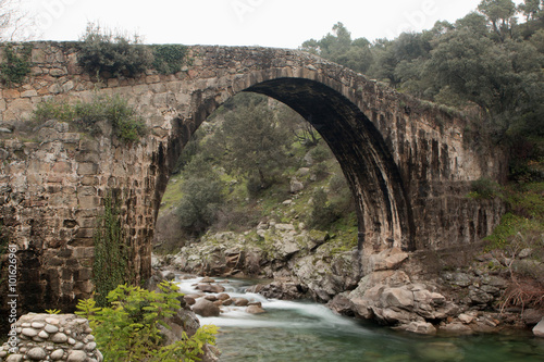Big bridge with waterfall in Extremadura © Gelpi