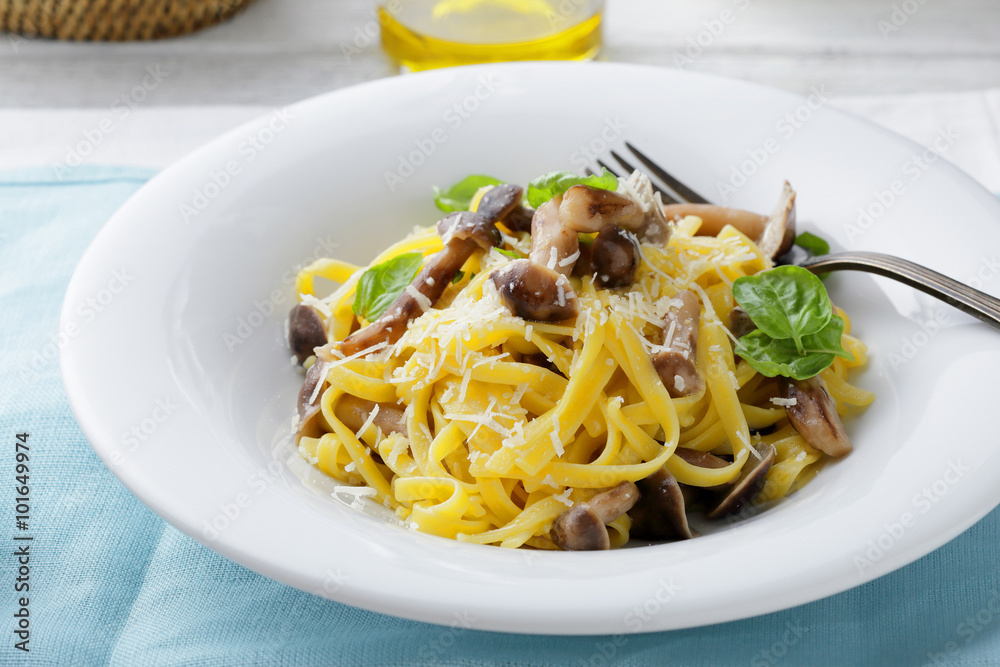  tagliatelle with forest mushrooms