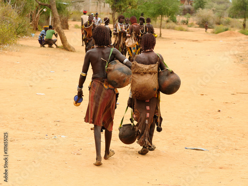 Local people on the market in the village of Turmi, Ethiopia