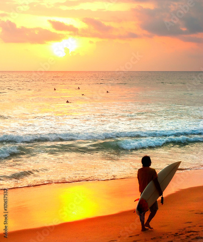 Canvas Print Sri Lanka surfing at sunset