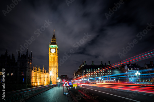 Westminster passing lights dark