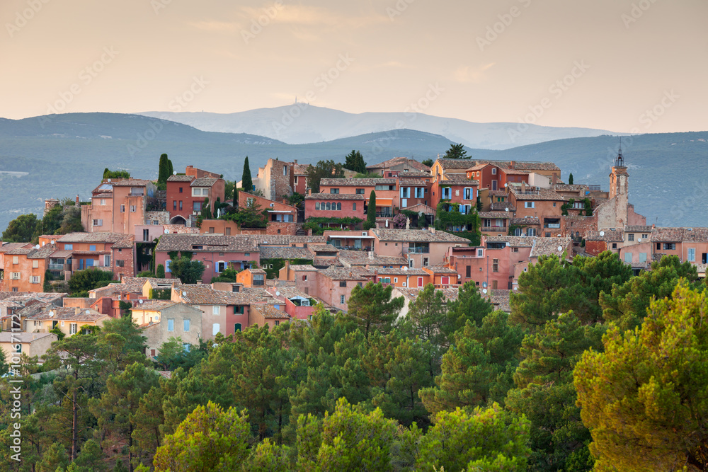 Roussillon village with Mount Ventoux in background, Provence, France