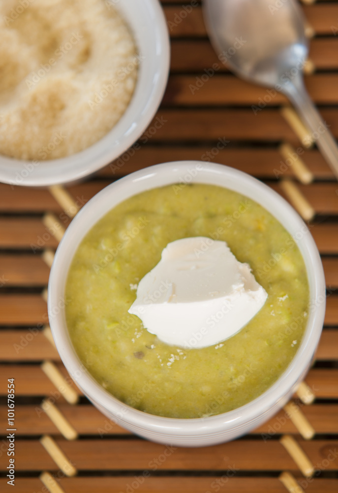 A bowl of thick, fresh, pea soup. A bowl of thick, fresh, pea soup.