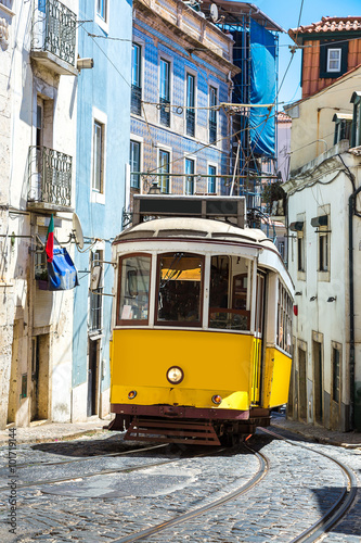 Wallpaper Mural Lisbon tram