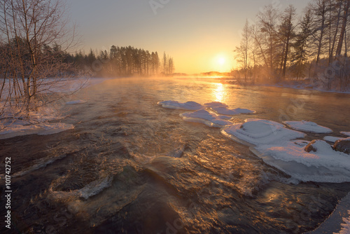 Cold winter day in Nokisenkoski rapids