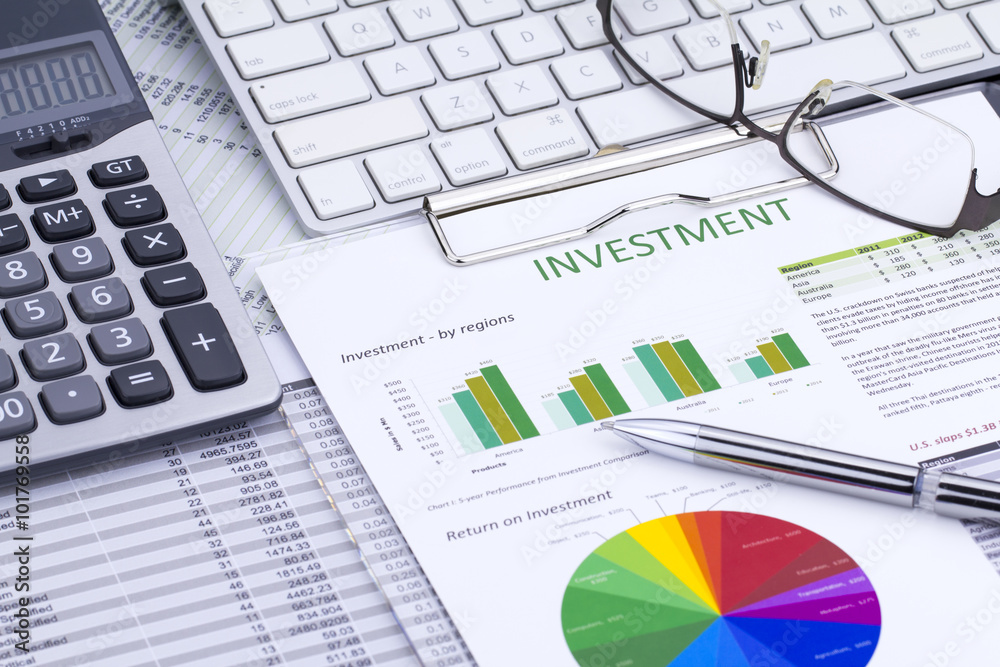 Investment Analysis - obrazy, fototapety, plakaty 