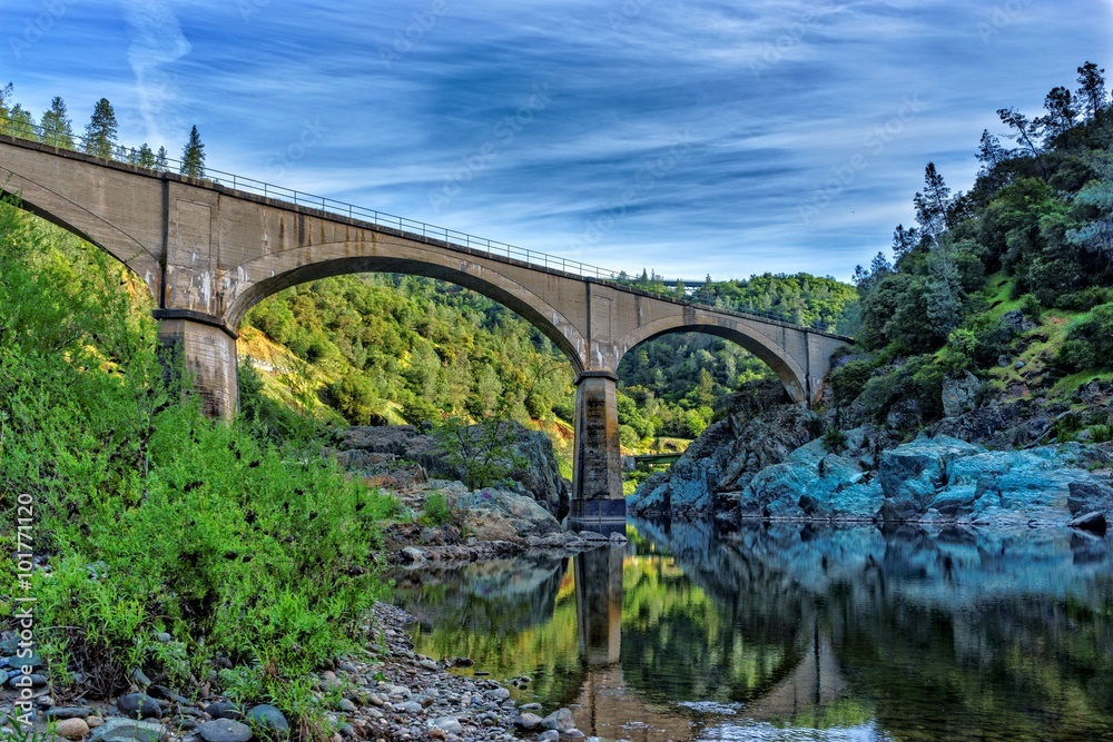 Fotografie Mountain Quarries Railroad Bridge