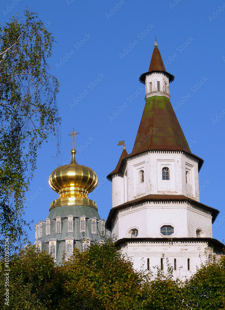 Шатёр ротонды храма Воскресения и башни Новоиерусалимского монастыря (Истра, Московская область)