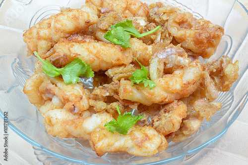 Fried squid with garlic pepper 