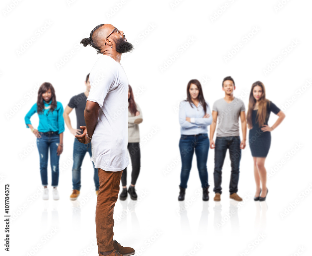 Obraz premium black man standing over white