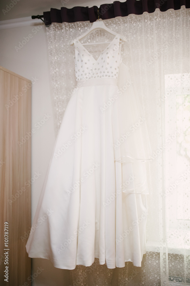 wedding dress