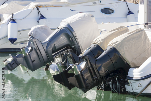 Outboard engines with cover