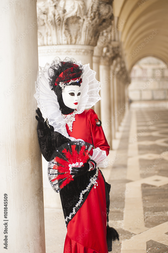 A sensual mask at Venice carnival