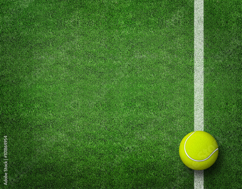 Fotografie tennis balls on tennis grass court