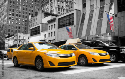 Classic street view of yellow cabs in New York city © Antonio Gravante