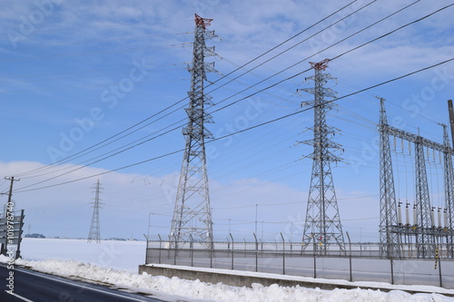 送電線／山形県の庄内地方で、送電線を撮影した写真です。