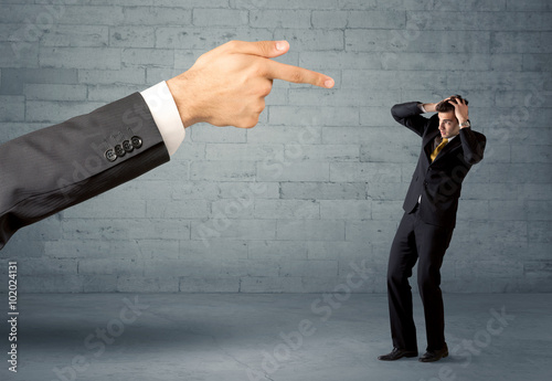Cuadro en lienzo Unprofessional salesman being fired