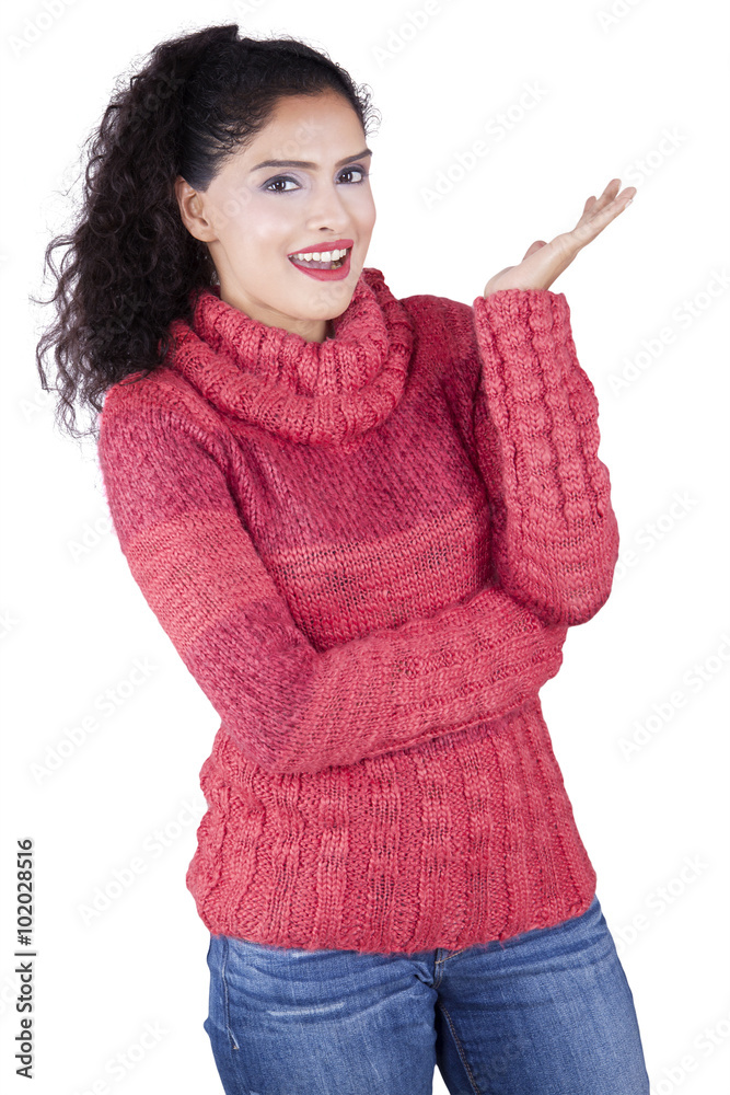 Beautiful Woman in Winter Clothes Beautiful Woman in Winter Clothes