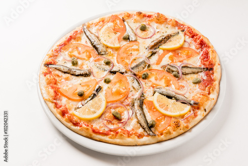 pizza with sprat