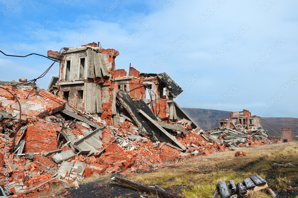 Fototapeta premium Completely ruined brick building