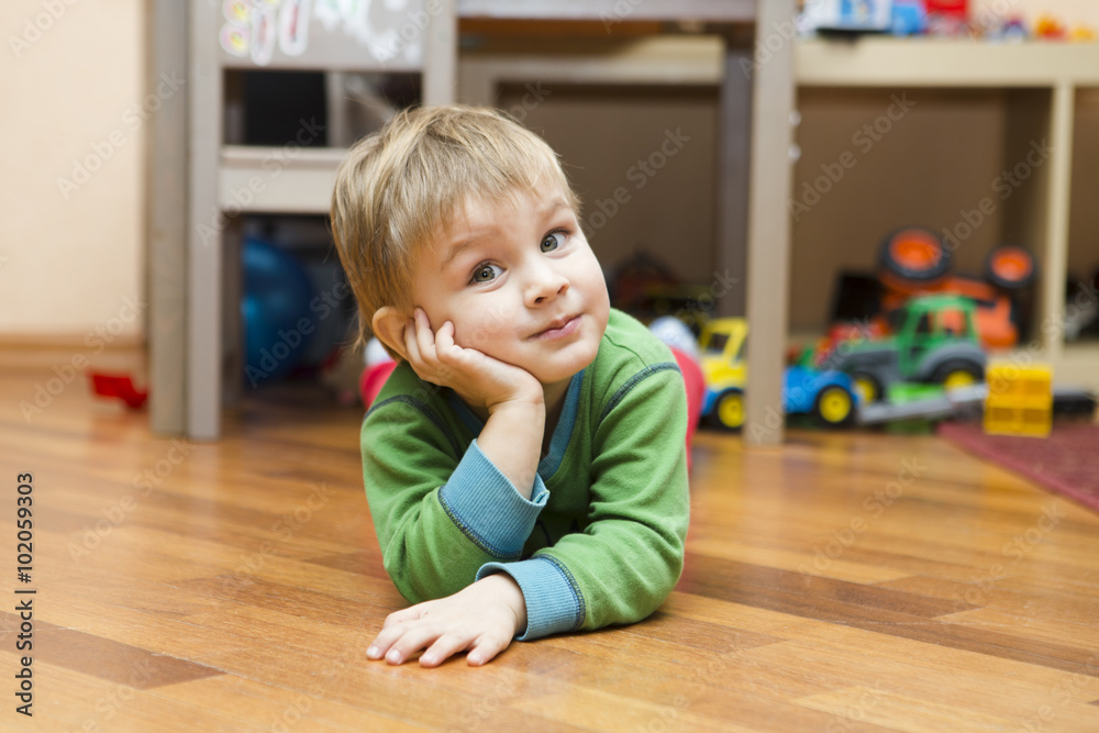 the child plays in the room the child plays in the room