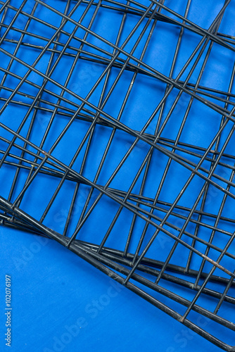 Cross wire net