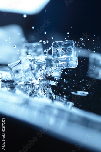 Fototapeta Naklejka Na Ścianę i Meble -  ice cubes with water splash