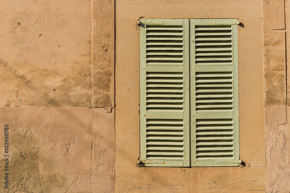 Fensterläden Mediterran