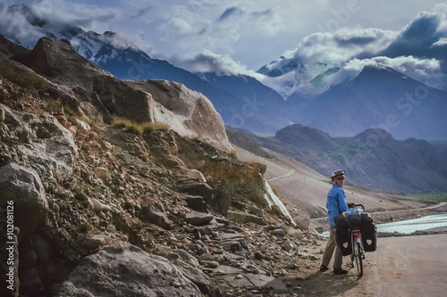 Cycling to Chitral