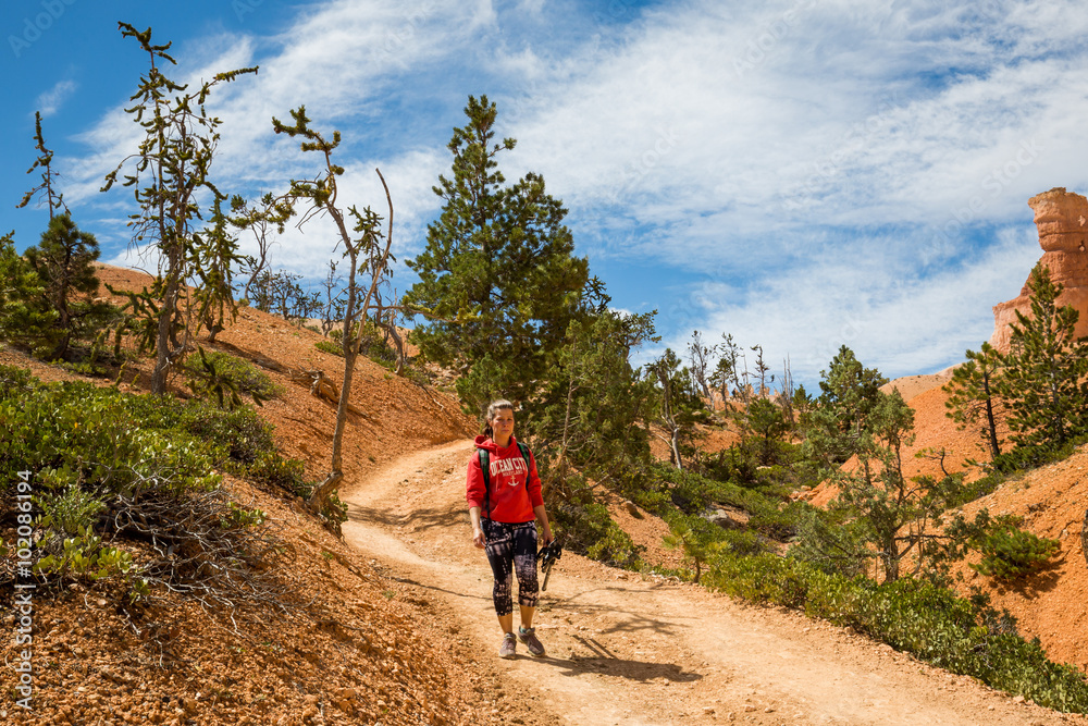 Fototapeta premium BRYCE CANYON, UTAH - SEPTEMBER 3: People riding on horses on the