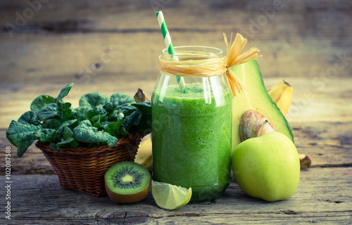Plakat Fresh and healthy green smoothie 