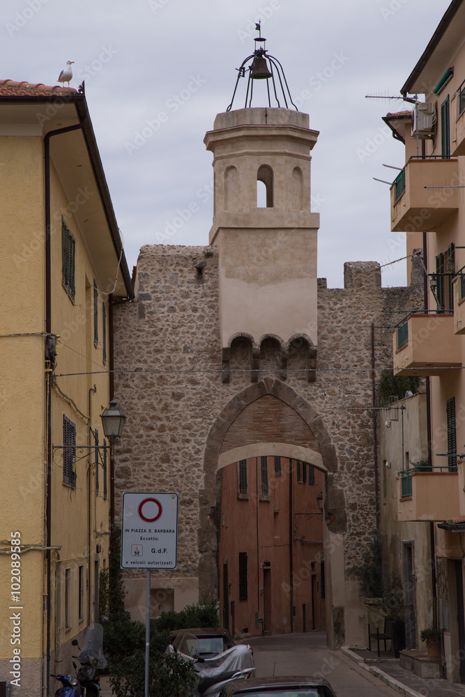 Arco di ingresso a Porto Ercole.Toscana,Italia.