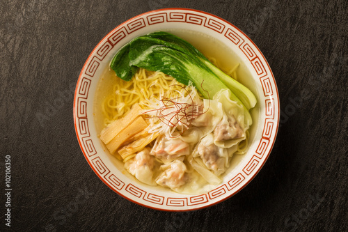 海老ワンタン麺　 won ton noodles Chinese food