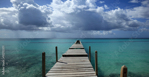 ponton d'embarquement sur la mer des Caraïbes © joël BEHR