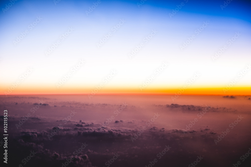Fototapeta premium 飛行機から見た朝焼け,雲海,