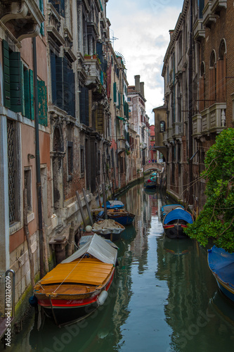 Wasser-Gasse in Venedig © foxartwork